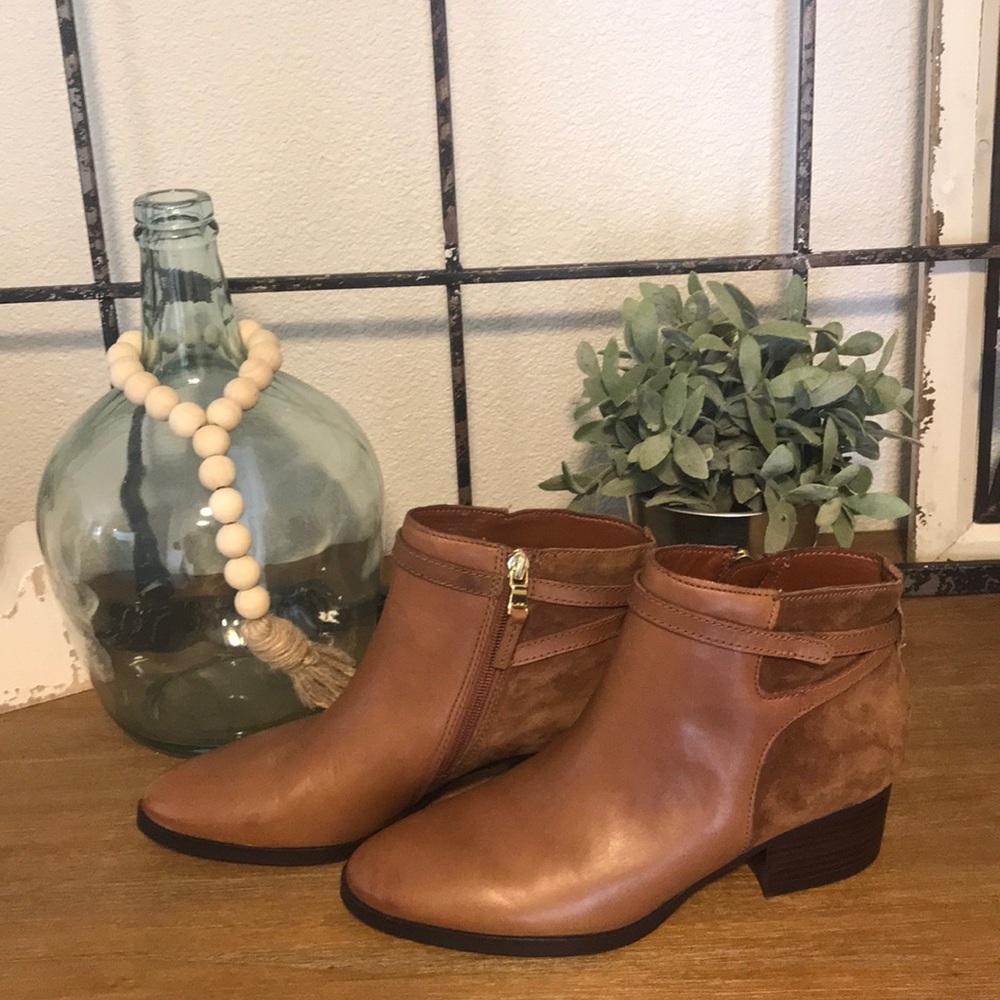 ✨NWOT✨ RALPH LAUREN DAMARA BOOTIES